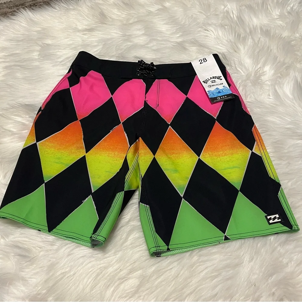 NEW BILLABONG Sundays Pro Neon Diamond Performance Board Shorts Boys Size 28 L